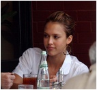 jessica-alba_28019.jpg - 106 KB